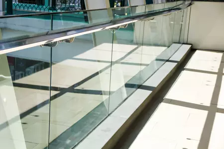 Balustrade din sticlă