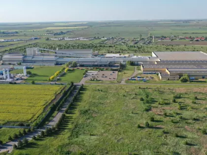 Saint-Gobain România și Engie Romania au încheiat un parteneriat pentru construirea celui mai mare parc fotovoltaic on-site din România