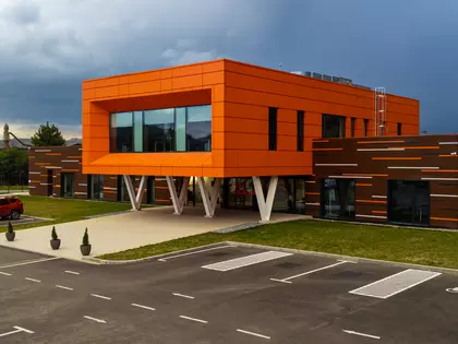 Clădirea de birouri nZEB OFFICE Comănești