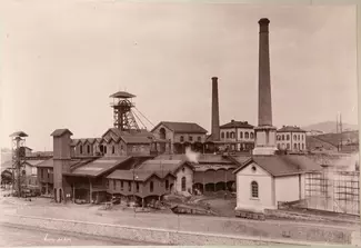 1872 - Saint-Gobain și-a dezvoltat divizia de produse chimice prin fuziunea cu Perret-Olivier
