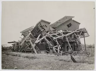 1914 - Începutul Primului Război Mondial în septembrie 1914 a marcat o ruptură bruscă în istoria Saint-Gobain