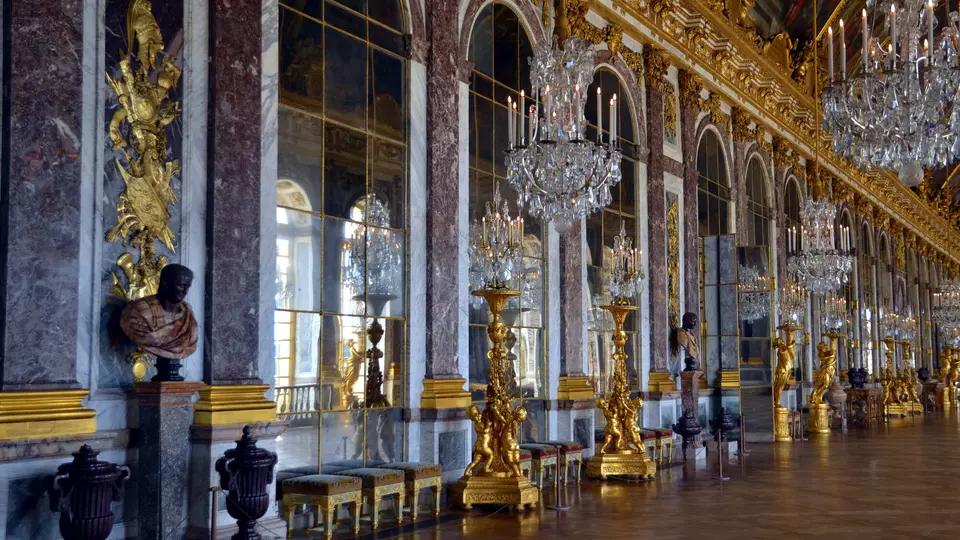Hall of mirrors in the Palace of Versailles, France